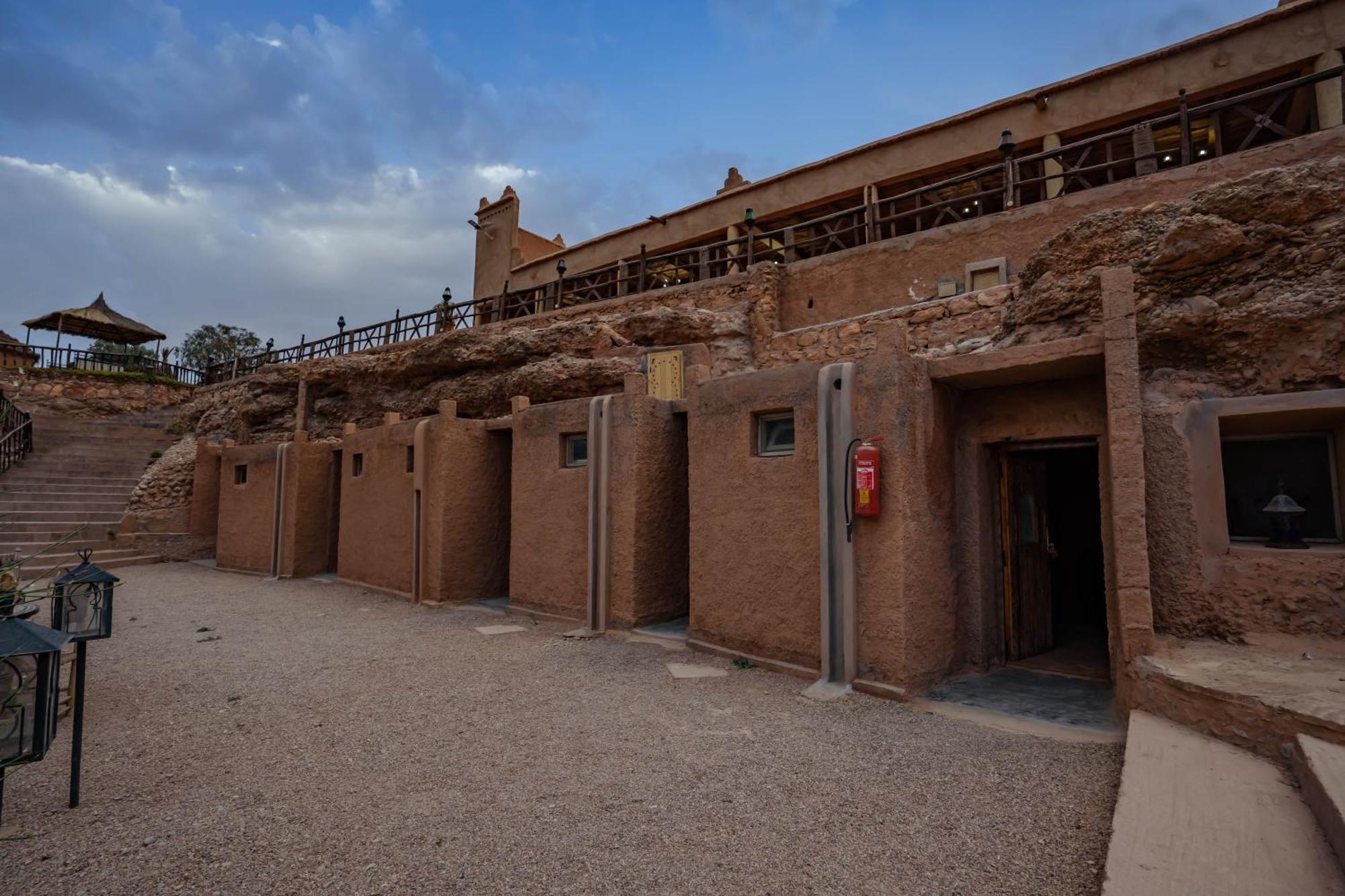 Bed and Breakfast Kasbah Tizzarouine Boumalne Esterno foto