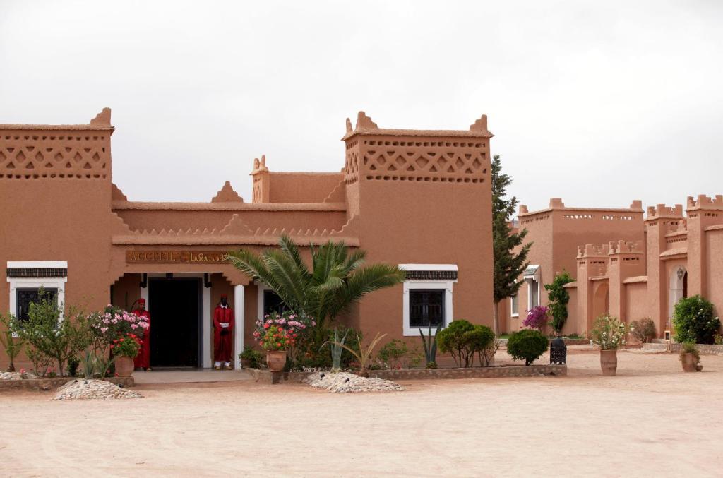 Bed and Breakfast Kasbah Tizzarouine Boumalne Esterno foto