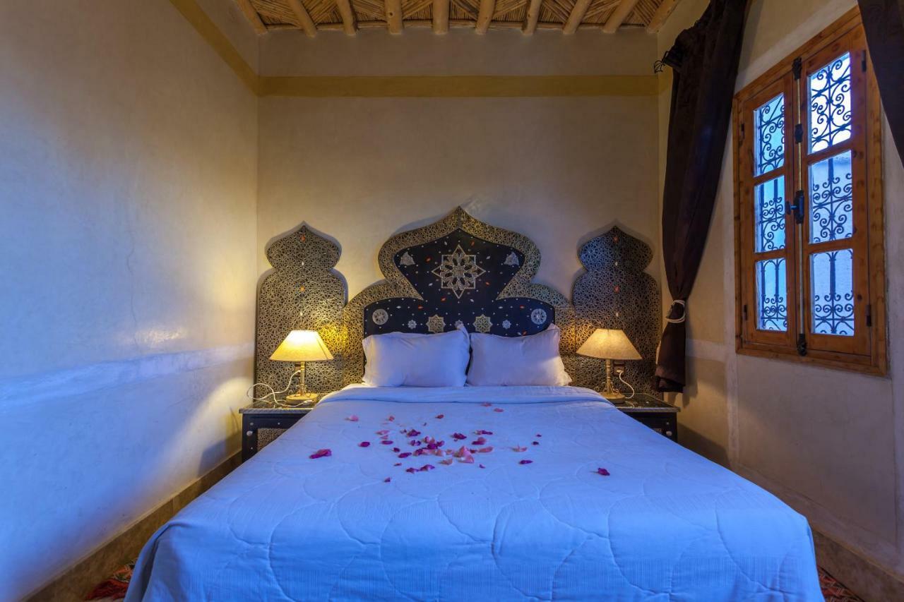 Bed and Breakfast Kasbah Tizzarouine Boumalne Esterno foto