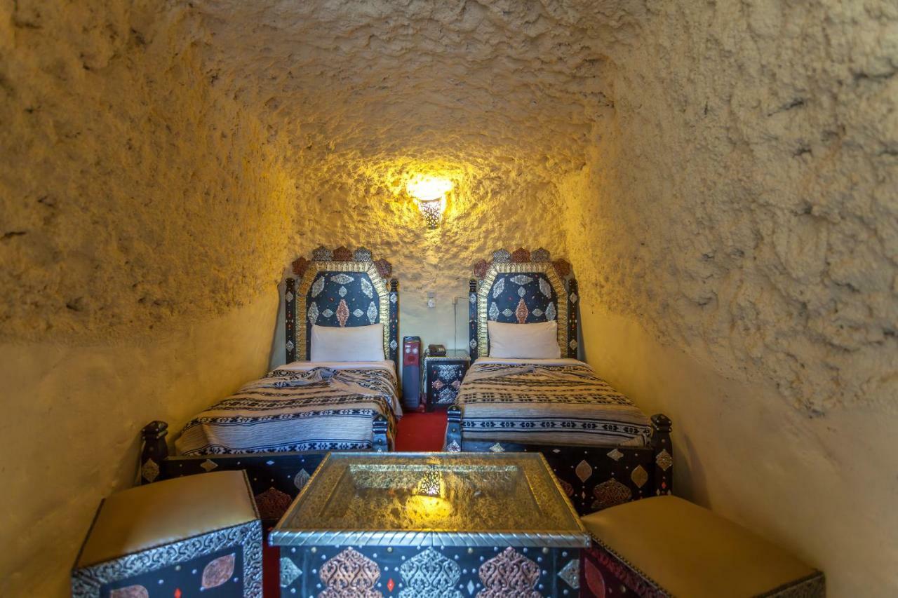 Bed and Breakfast Kasbah Tizzarouine Boumalne Esterno foto